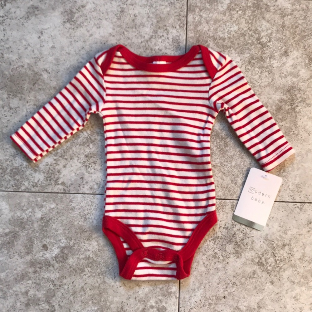 Modern baby long sleeve onesie